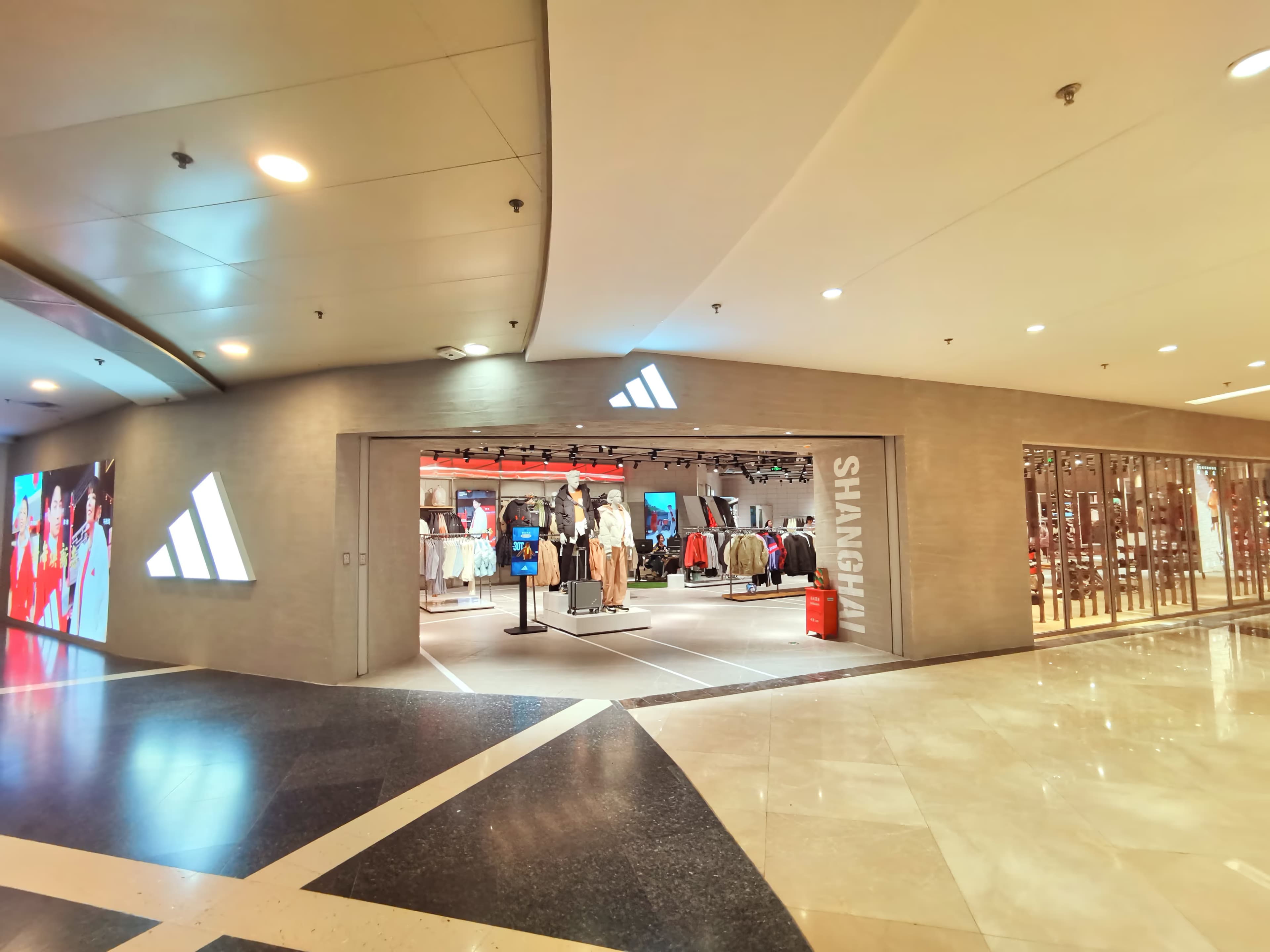Adidas - Image 5